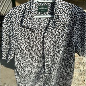 Rodd and Gunn casual camp shirt. Size XL